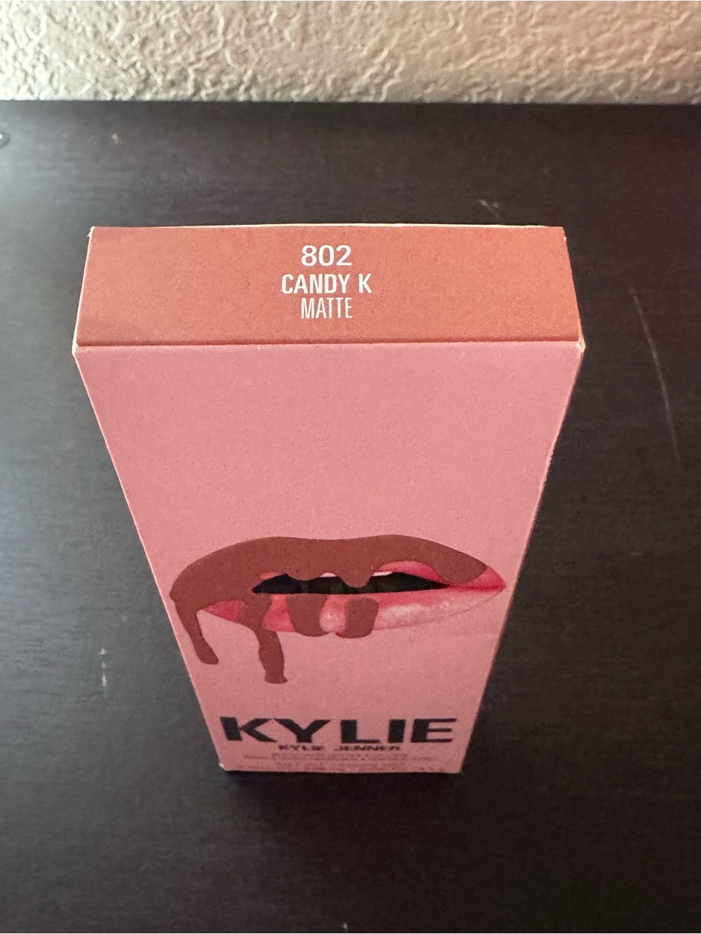 Kylie lip kit in color: Candy K matte (802)